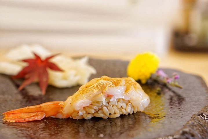 Botan shrimp sushi with foie gras