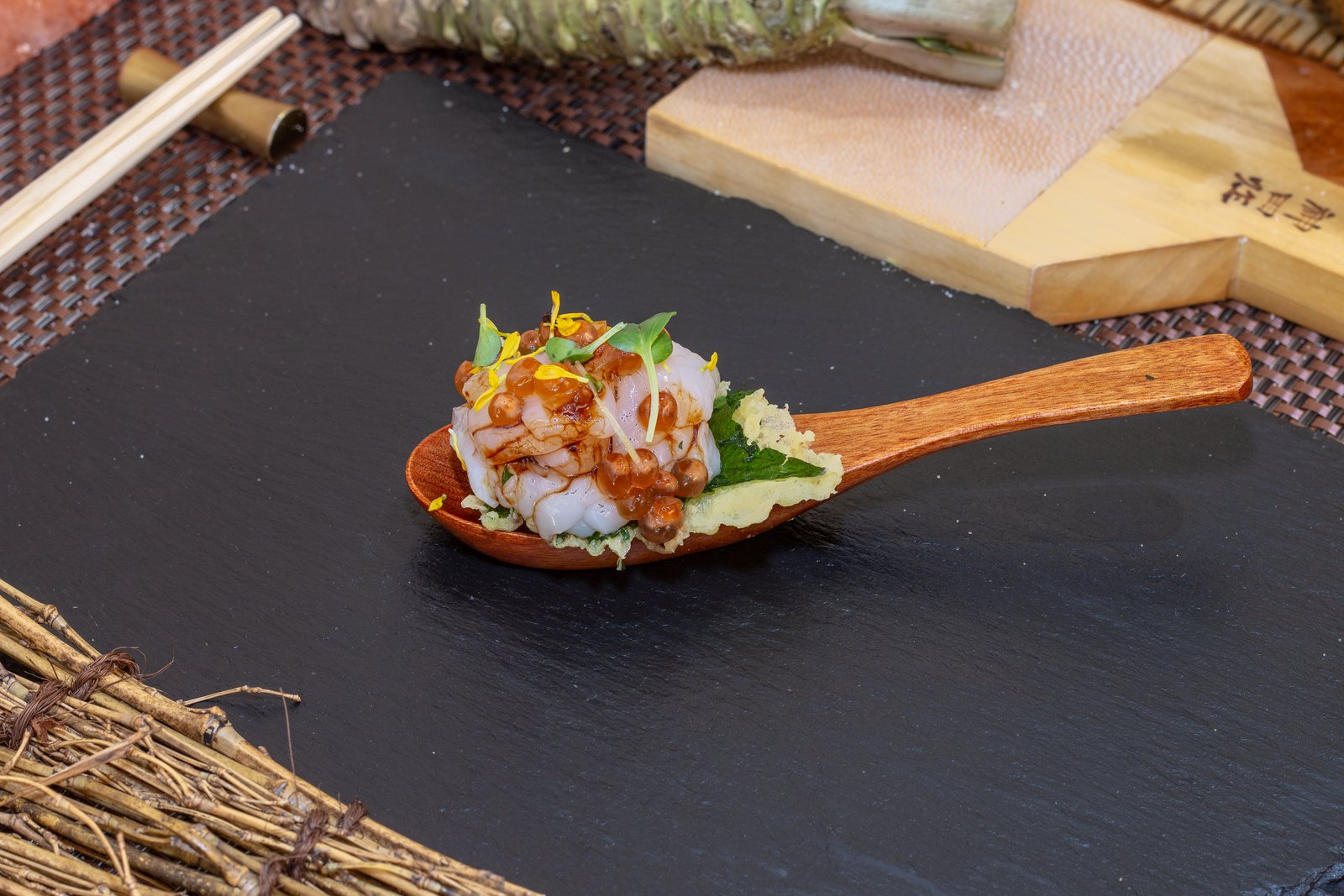 Scallop with salmon roe