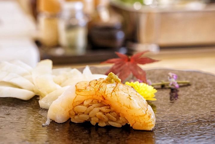 Uni sushi